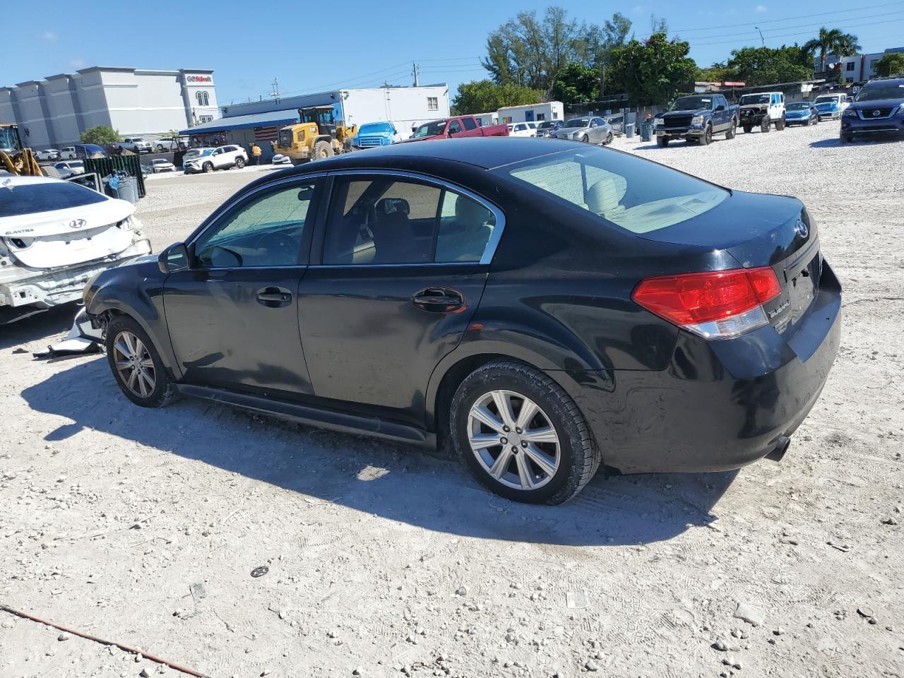 2011 Subaru Legacy 2.5I Premium - Фото 2