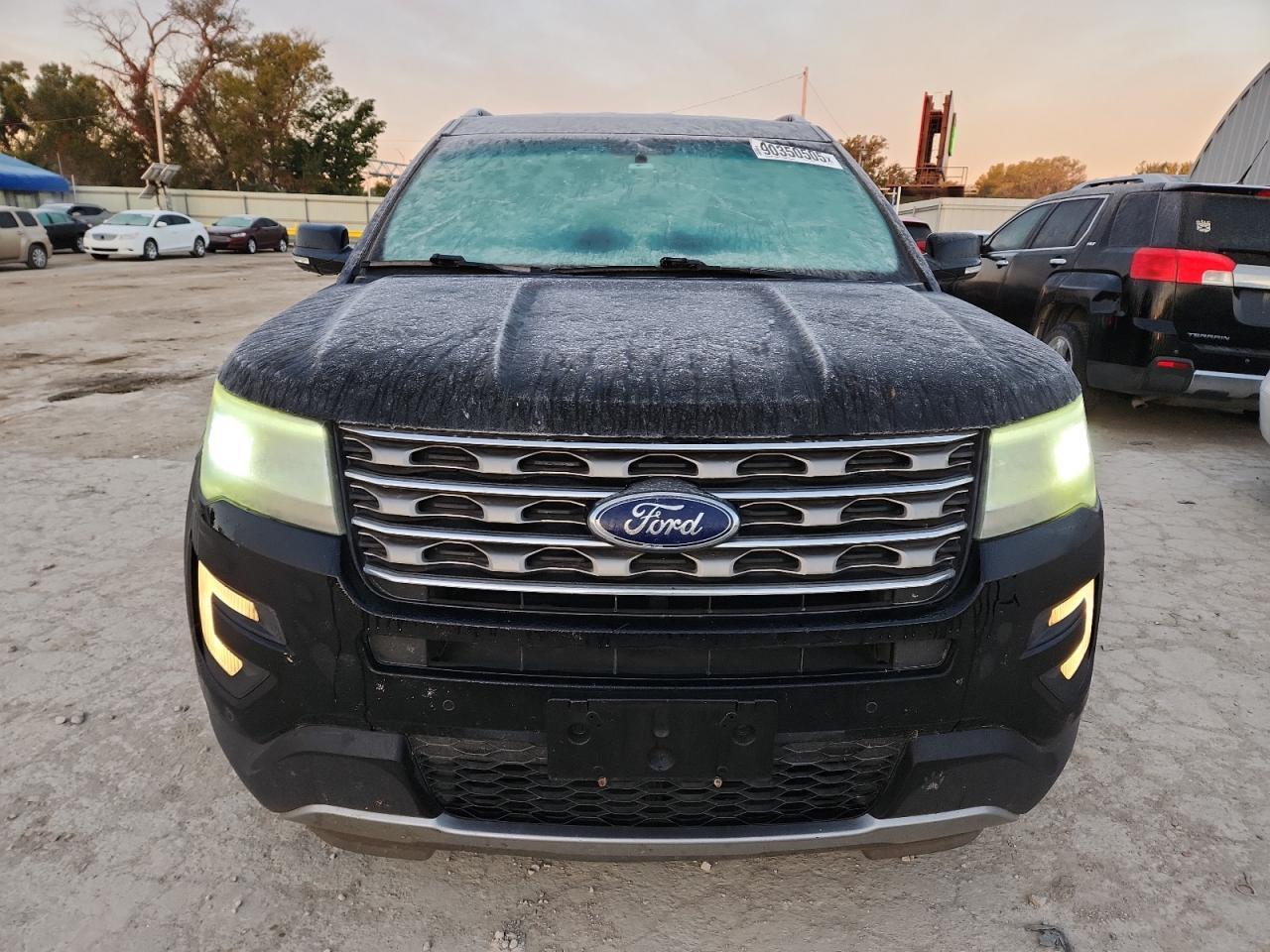2016 Ford Explorer Xlt - Фото 5