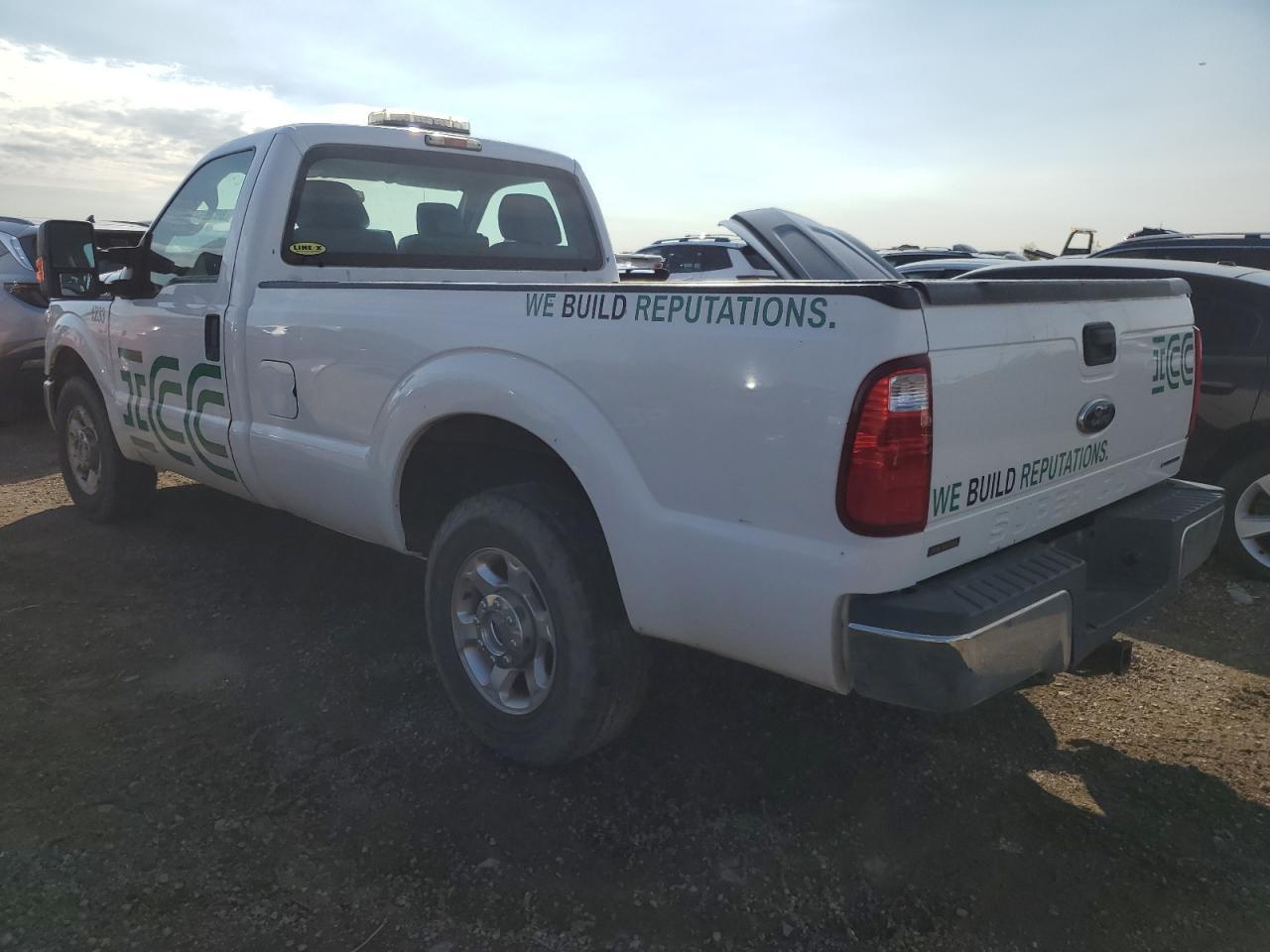 2016 Ford F250 Super Duty - Фото 2