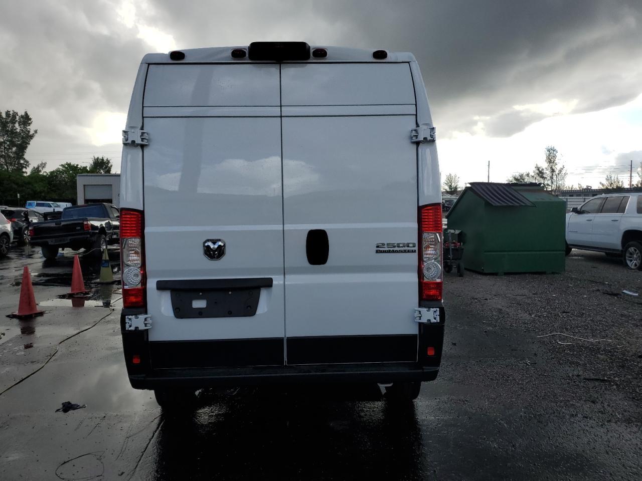 2024 Ram Promaster 2500 2500 High - Фото 6