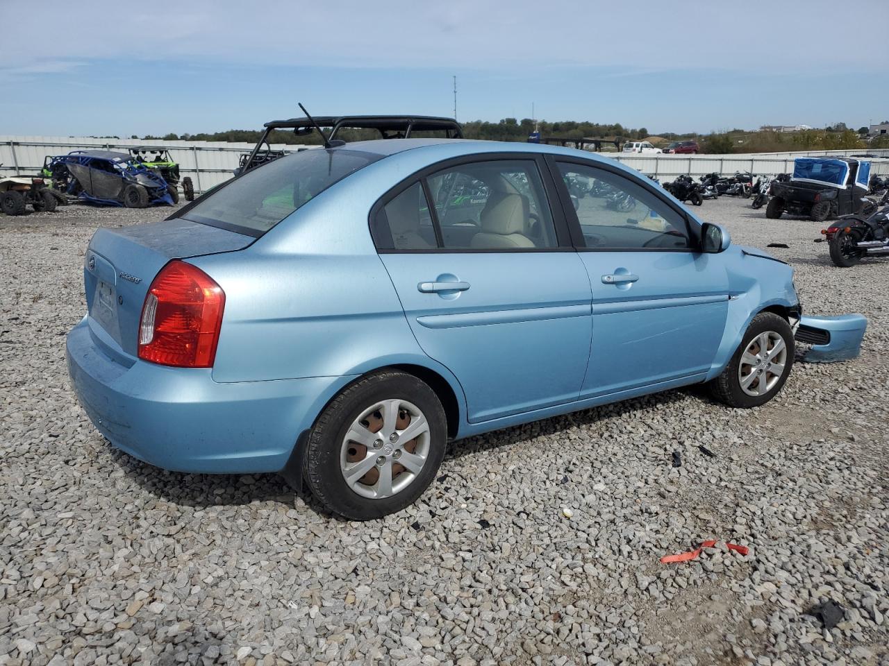 2010 Hyundai Accent Gls - Image 3
