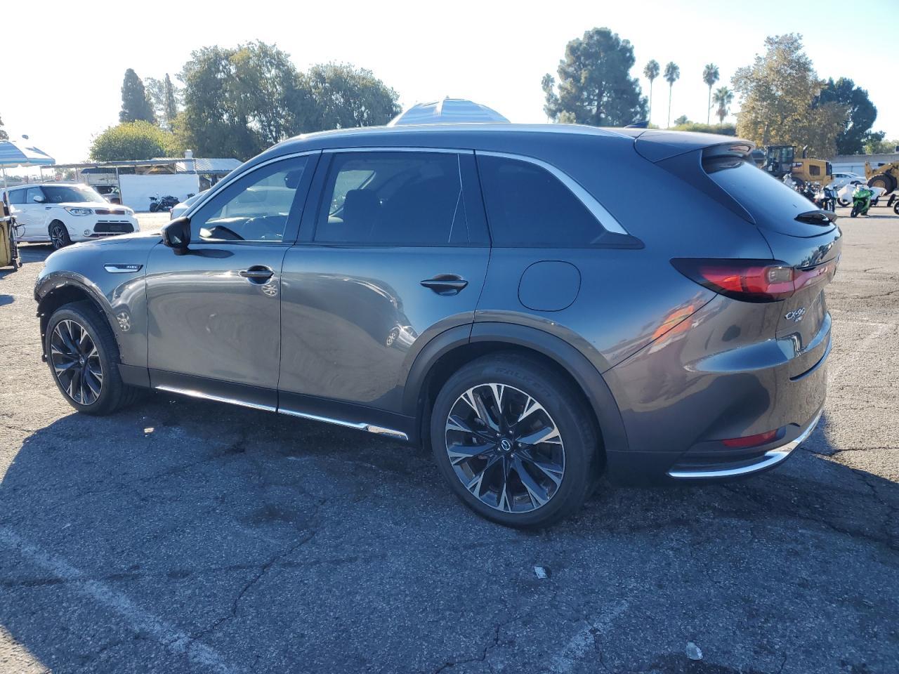 2024 Mazda Cx-90 Premium - Image 2