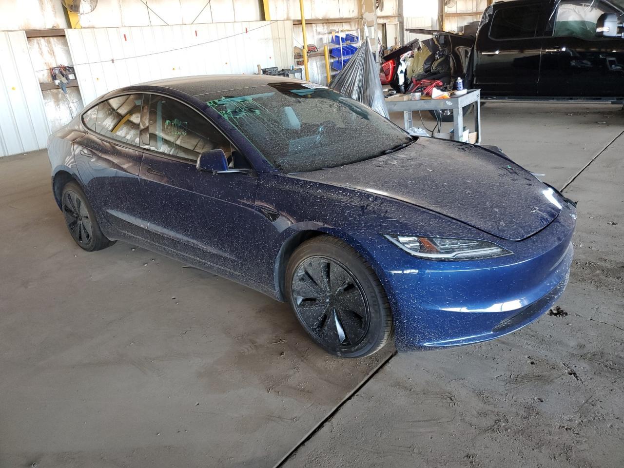 2024 Tesla Model 3 - Image 7