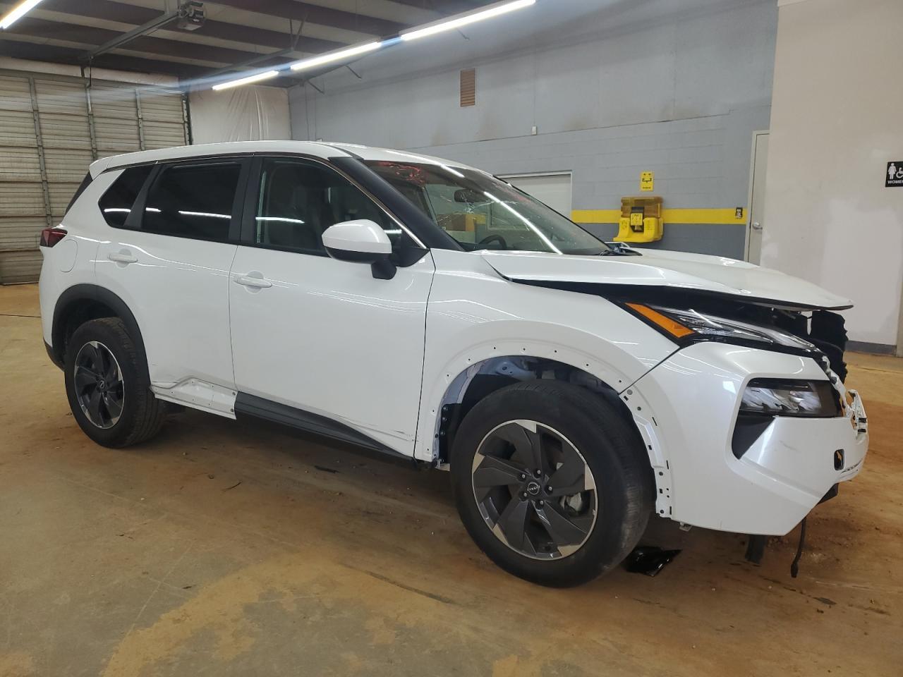 2025 Nissan Rogue Sv - Фото 4