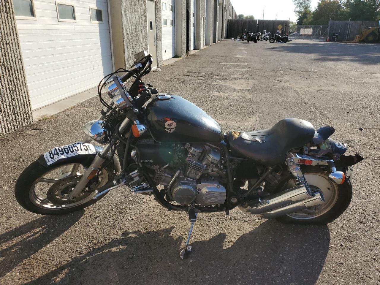 1987 Honda Vf700 C - Фото 3