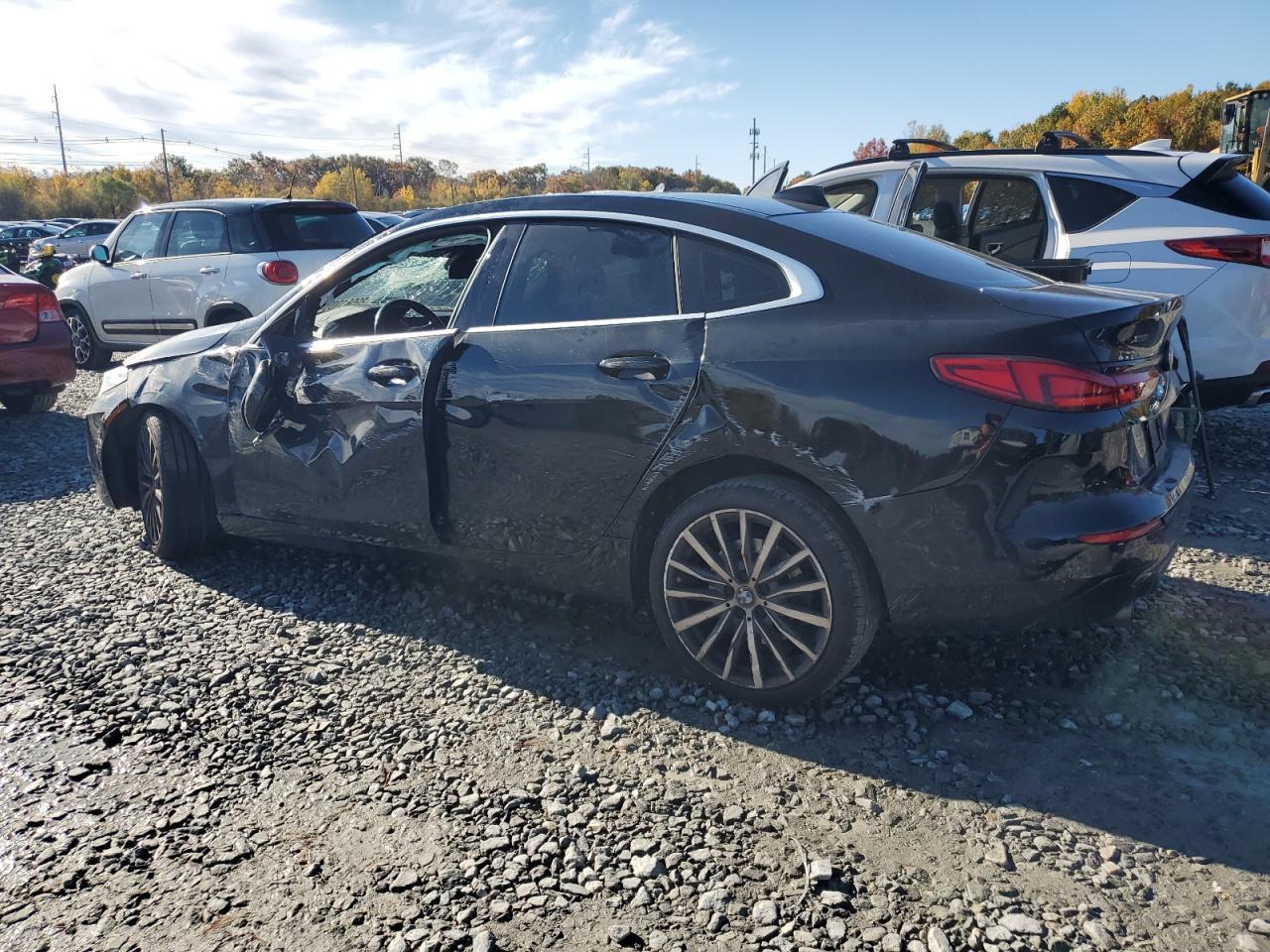 2021 BMW 228Xi - Фото 2