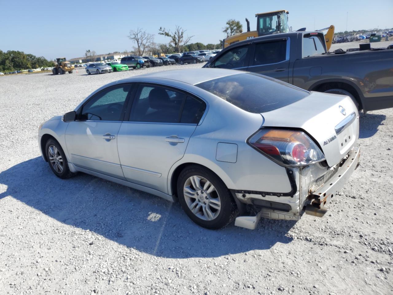 2012 Nissan Altima Base - Фото 2