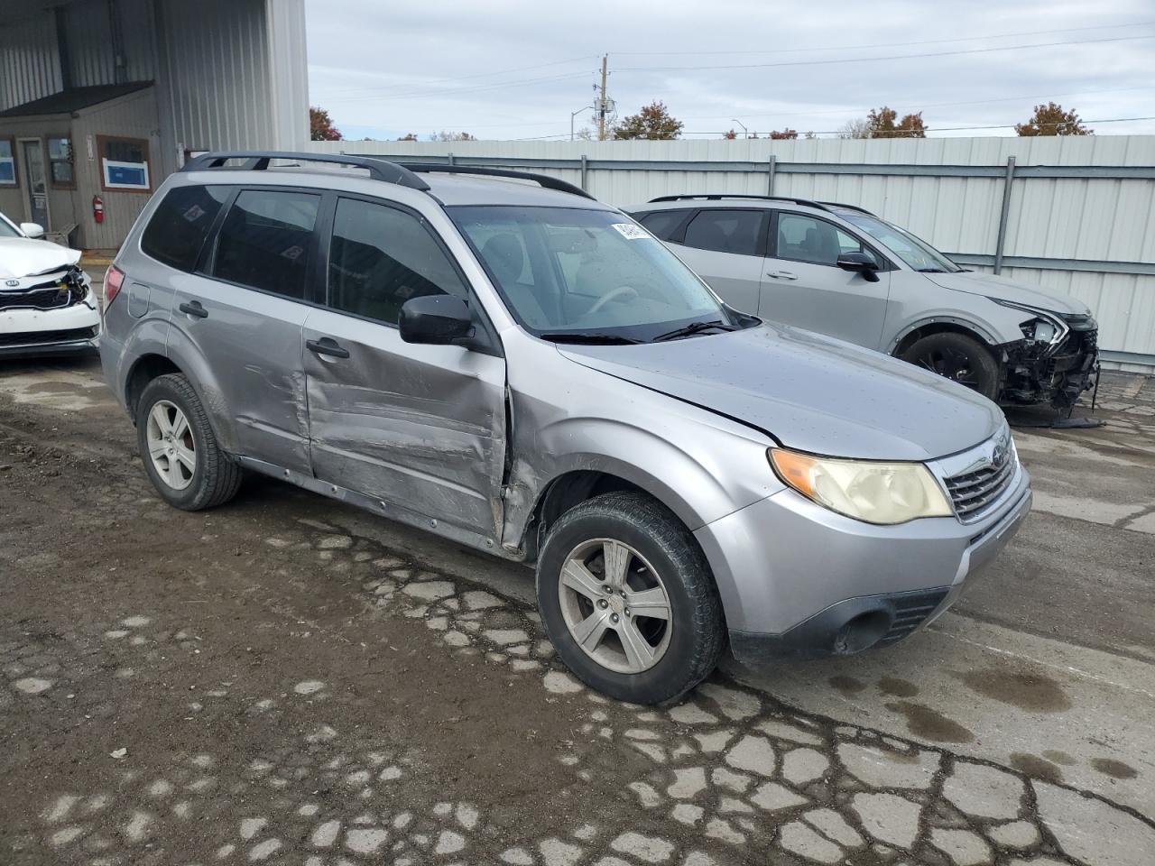 2010 Subaru Forester Xs - Фото 4