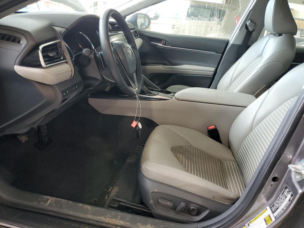 2018 Toyota Camry L - Image 7