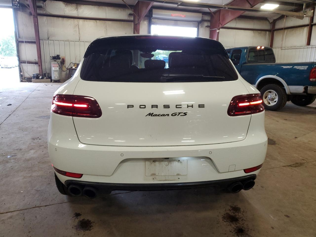 2017 Porsche Macan Gts - Image 6