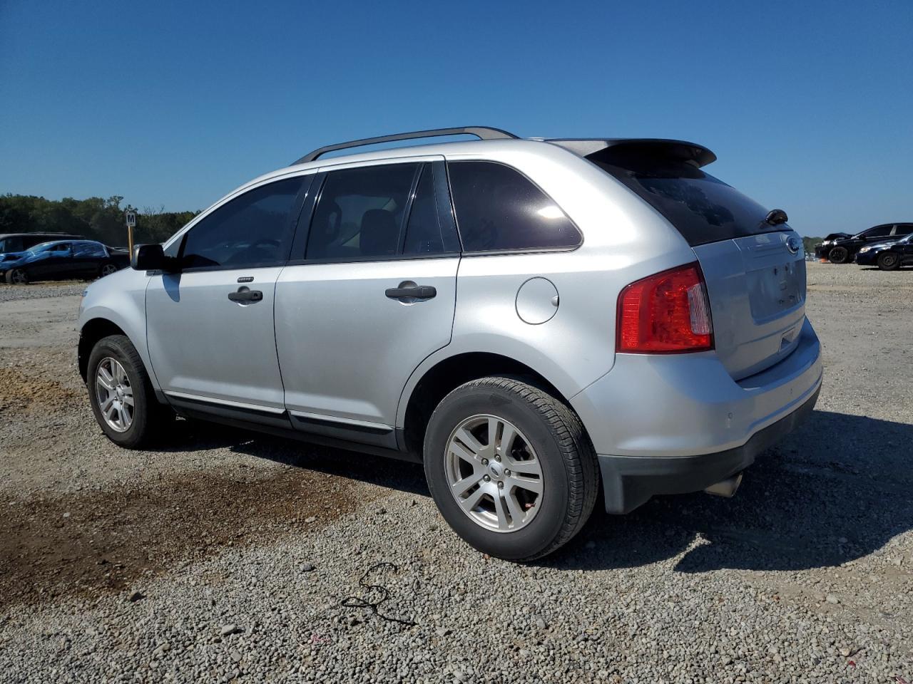 2011 Ford Edge Se - Image 2