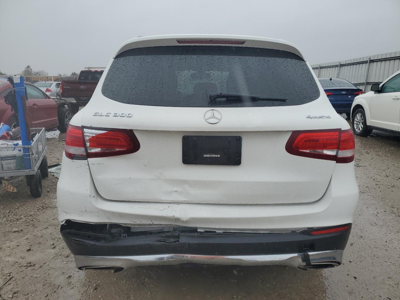 2017 Mercedes-Benz Glc 300 4Matic - Image 6