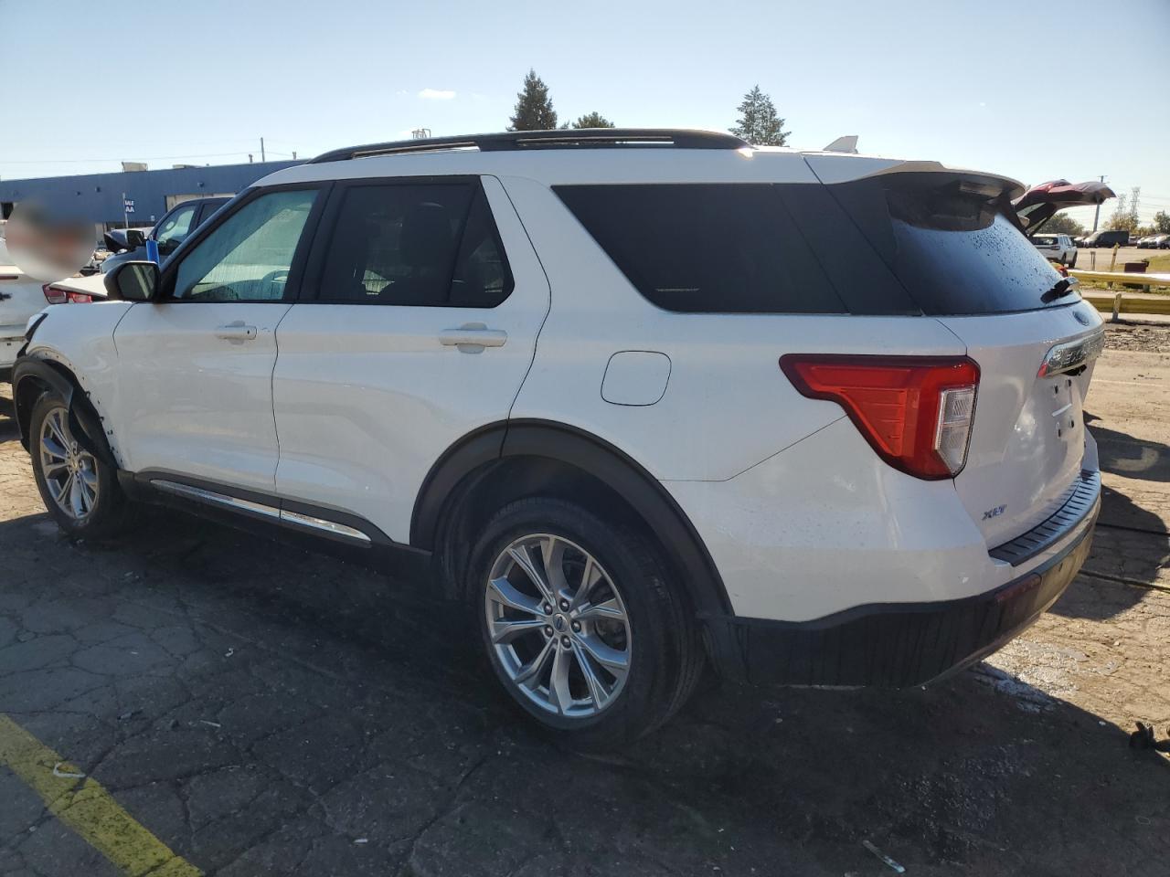 2022 Ford Explorer Xlt - Image 2