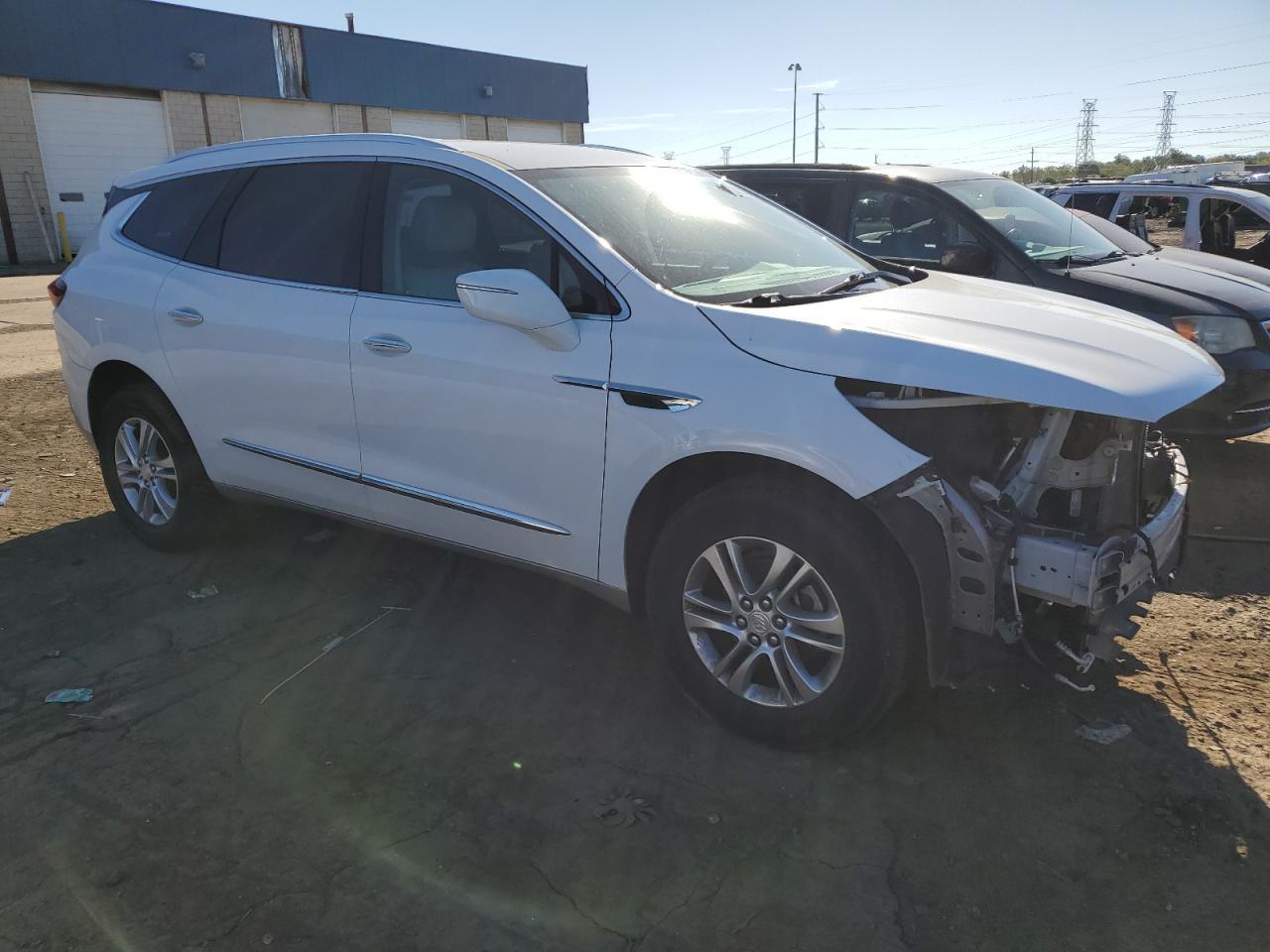 2020 Buick Enclave Essence - Image 4