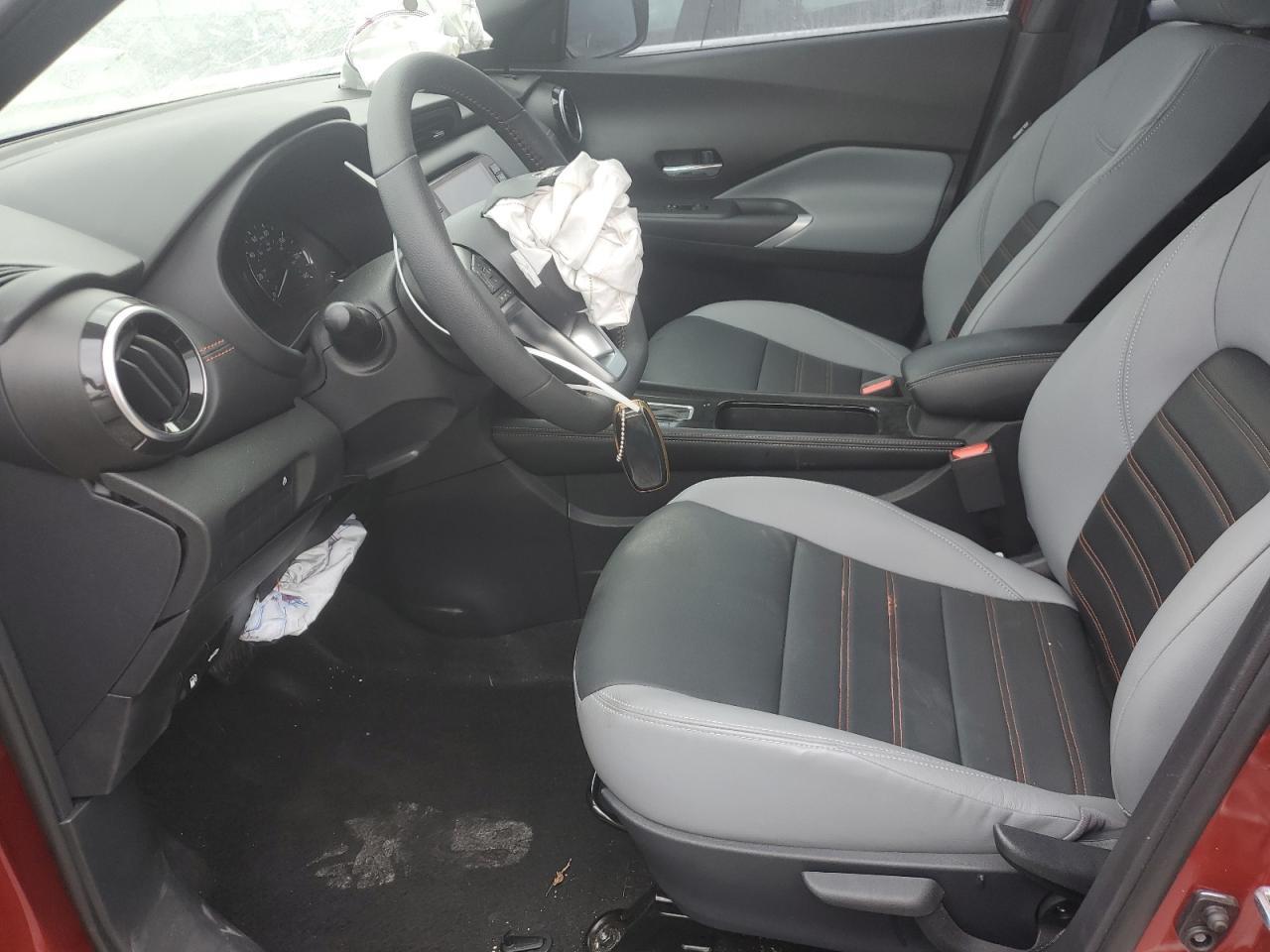 2024 Nissan Kicks Sr - Image 7