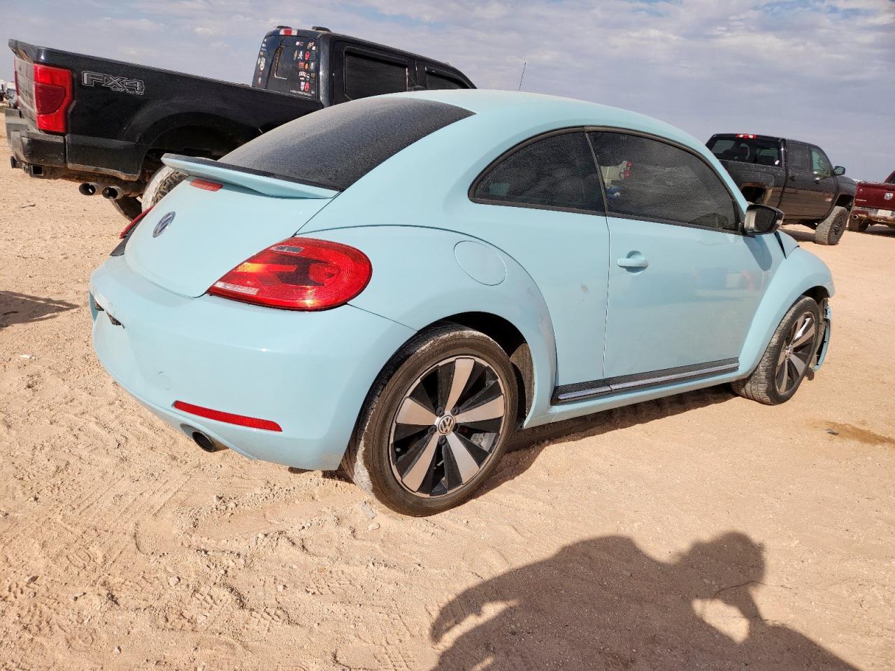 2013 Volkswagen Beetle Turbo - Фото 3