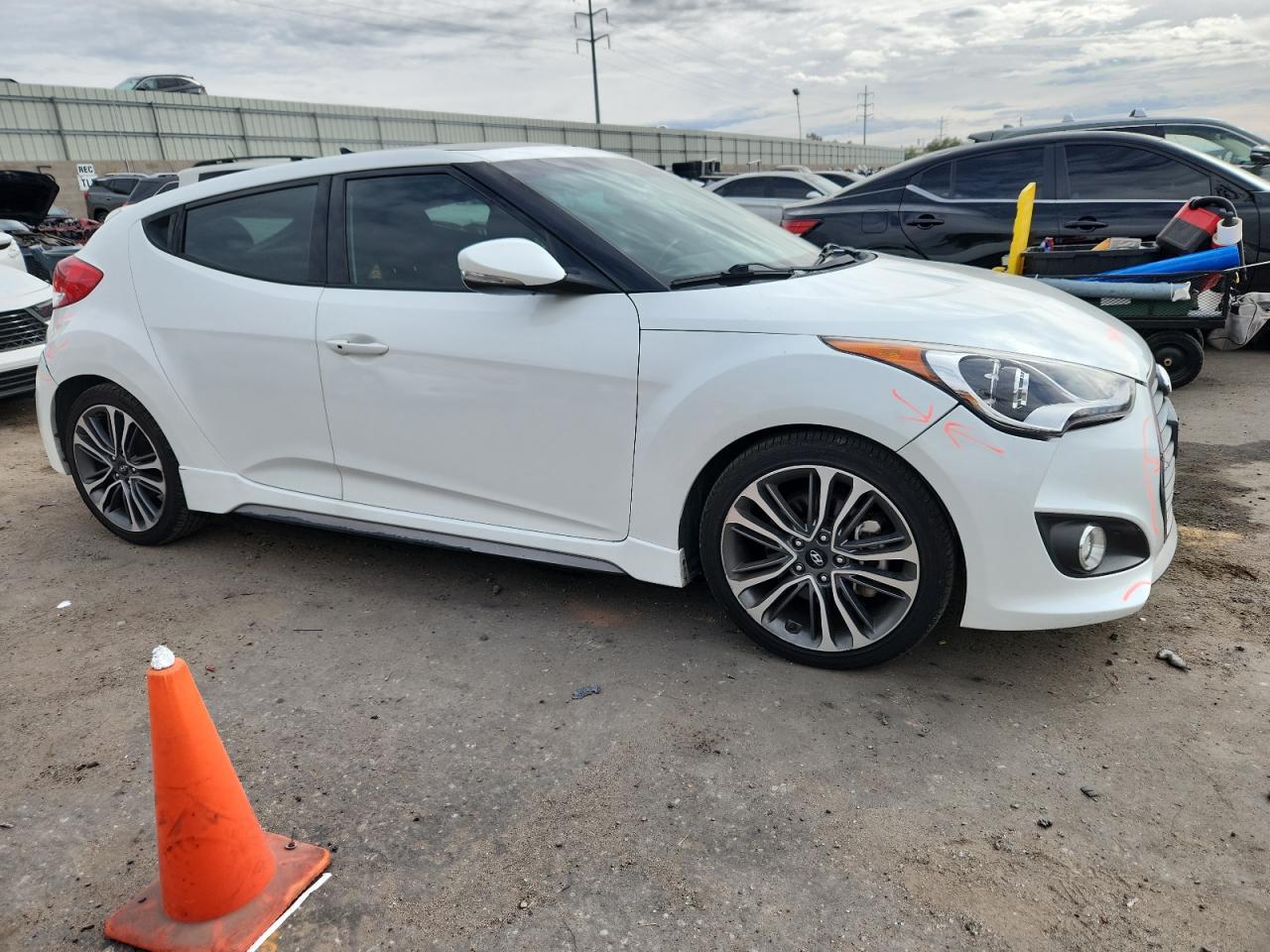 2017 Hyundai Veloster Turbo - Image 4