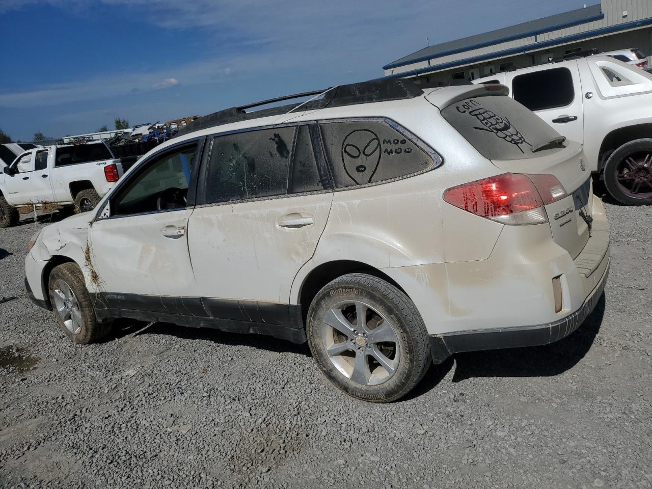2014 Subaru Outback 2.5I - Image 2