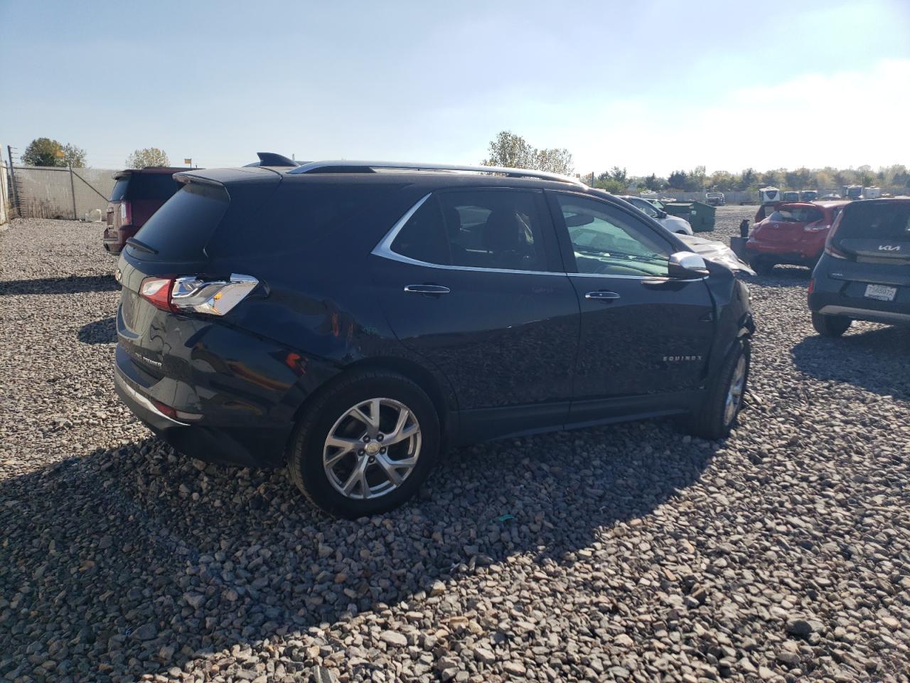 2020 Chevrolet Equinox Premier - Image 3