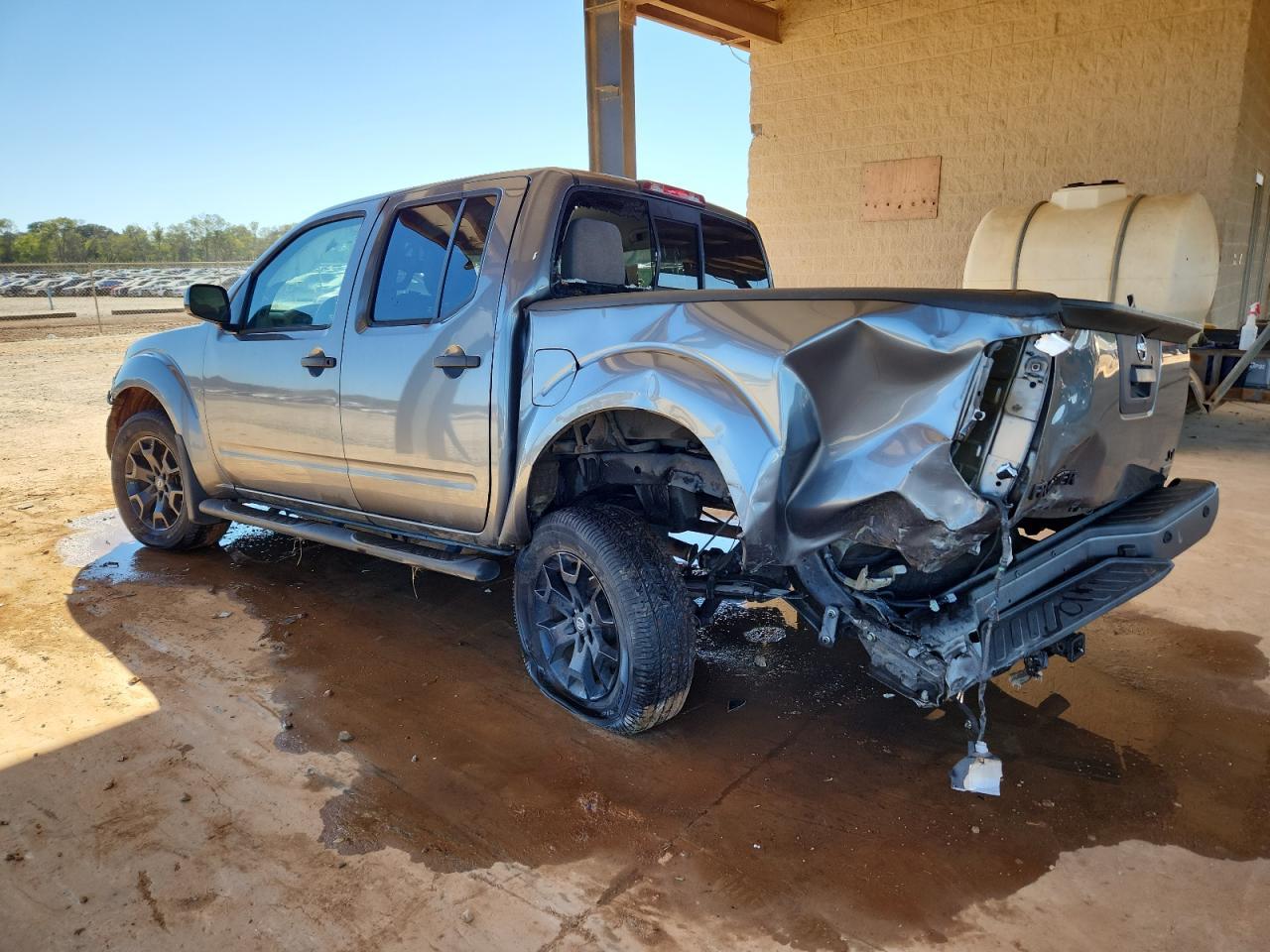 2018 Nissan Frontier S - Image 2