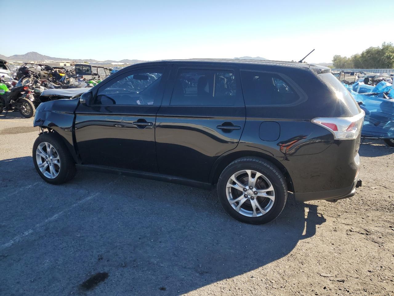 2014 Mitsubishi Outlander Se - Фото 2