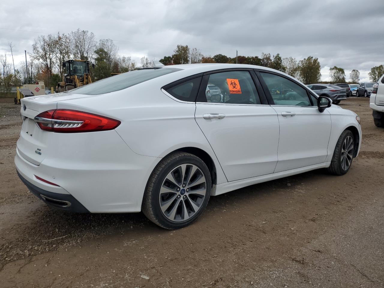 2020 Ford Fusion Se - Фото 3
