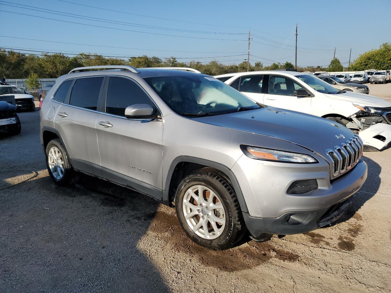 2018 Jeep Cherokee Latitude Plus - Фото 4