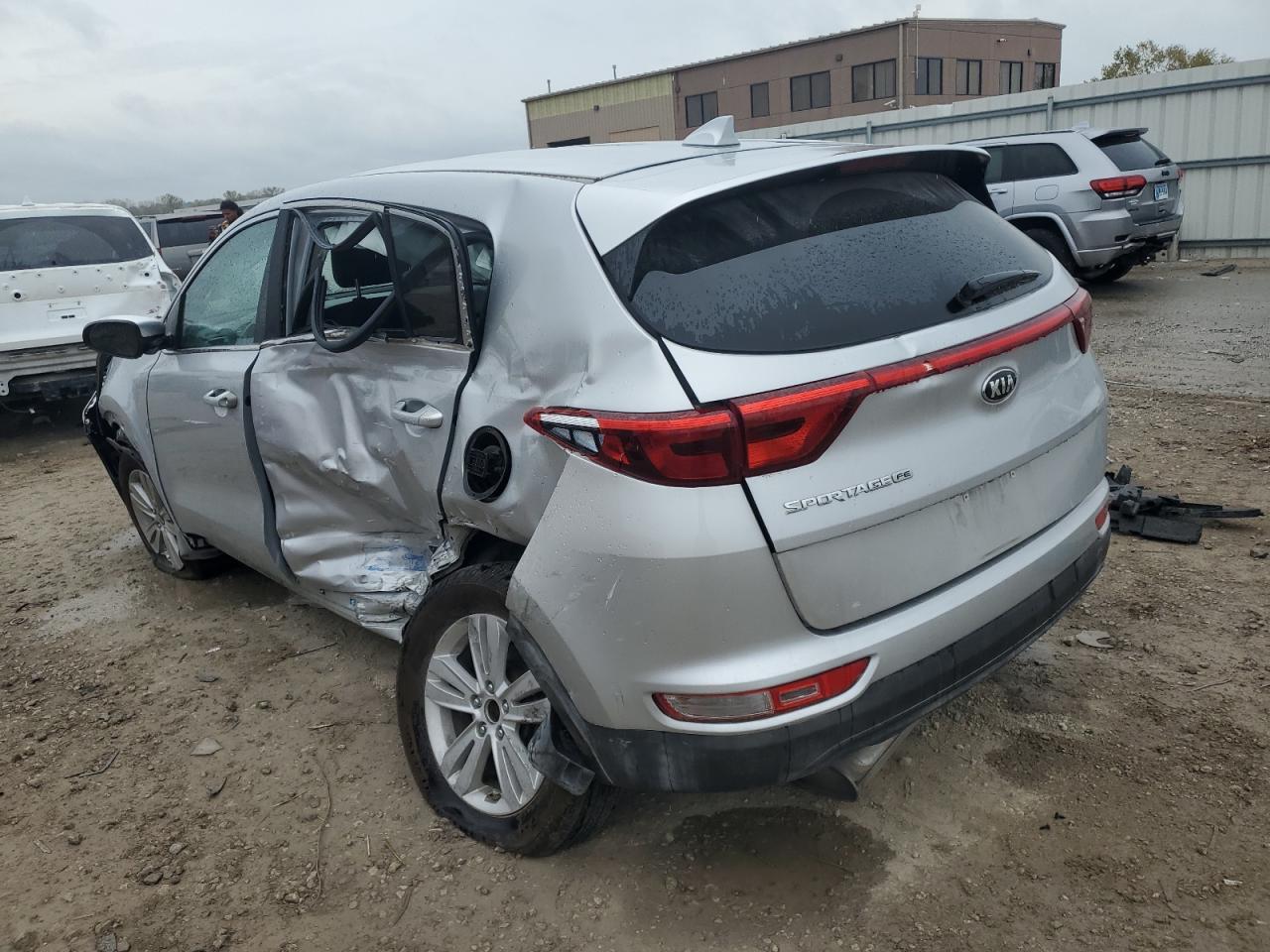 2018 Kia Sportage Lx - Image 2