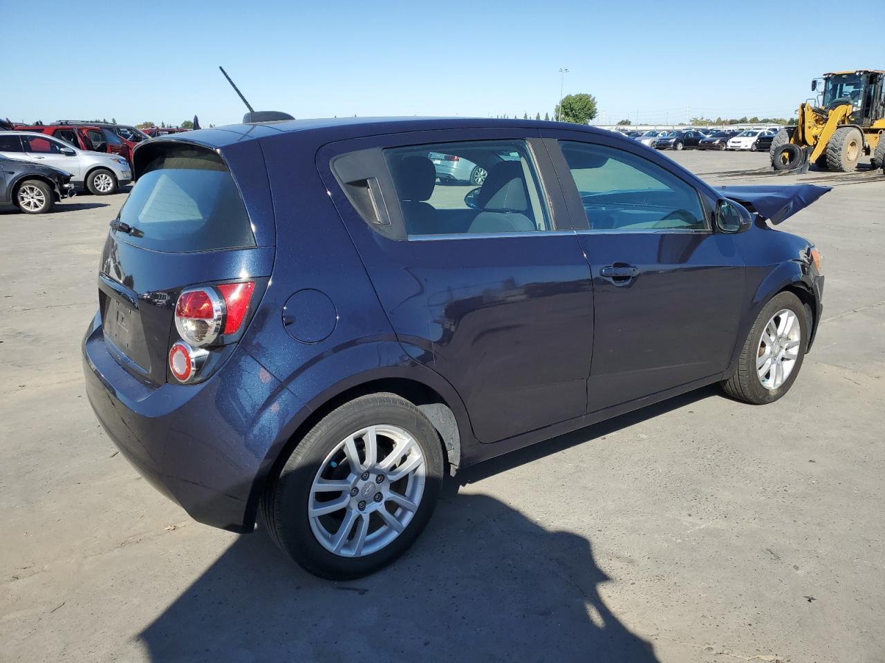 2016 Chevrolet Sonic Lt - Фото 3