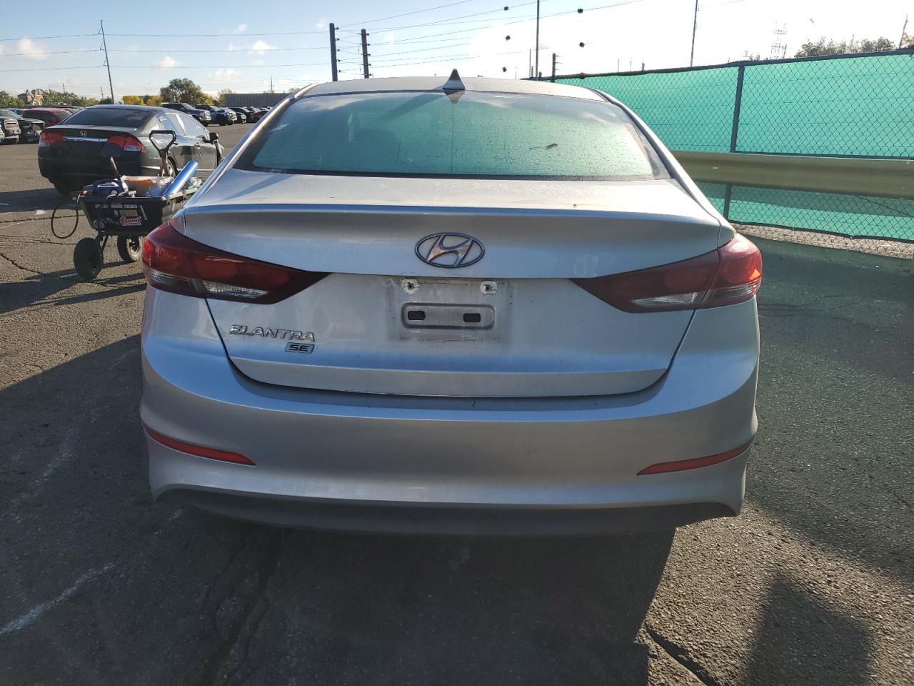 2017 Hyundai Elantra Se - Фото 6