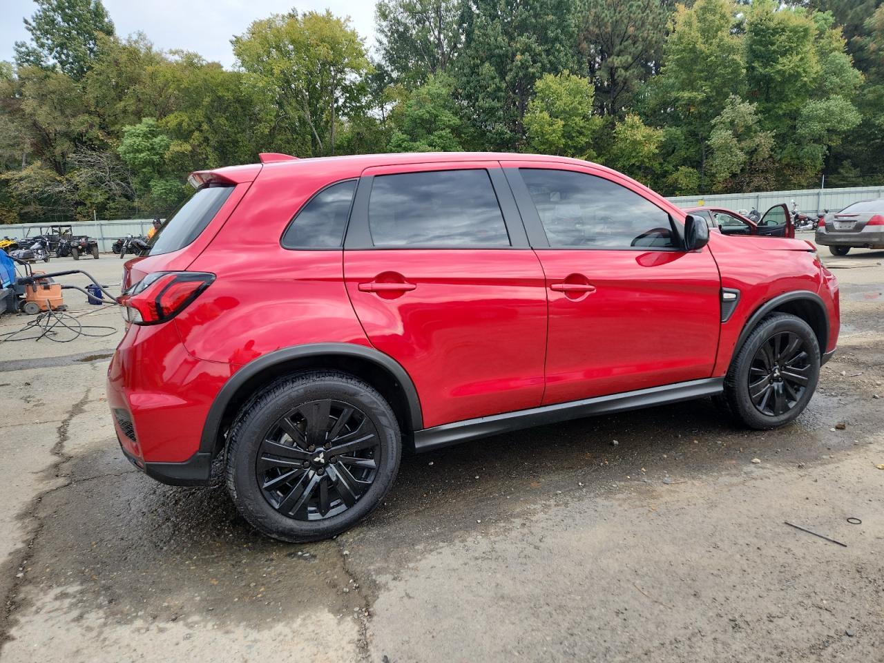 2024 Mitsubishi Outlander Sport S/Se - Фото 3