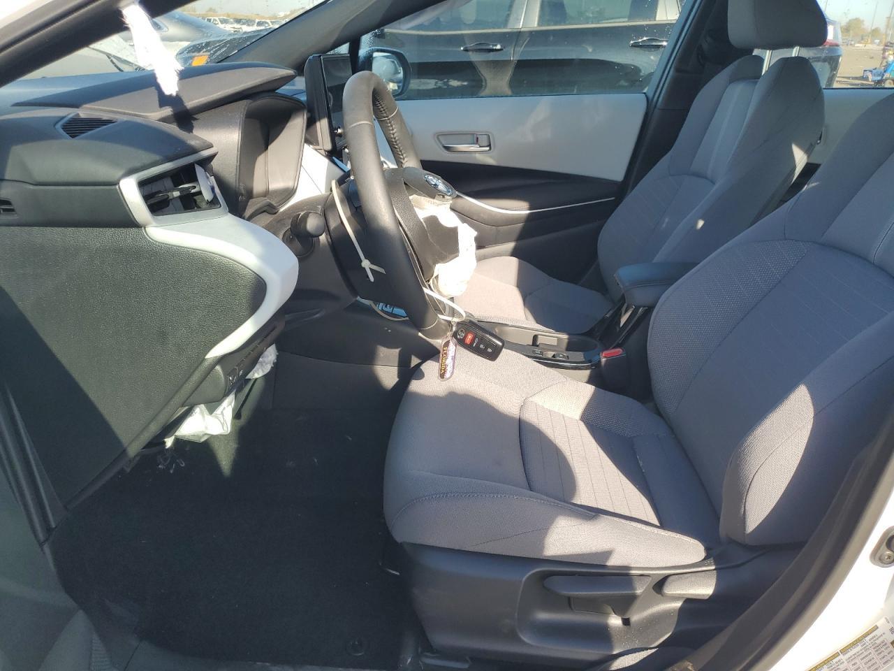 2025 Toyota Corolla Se - Image 7