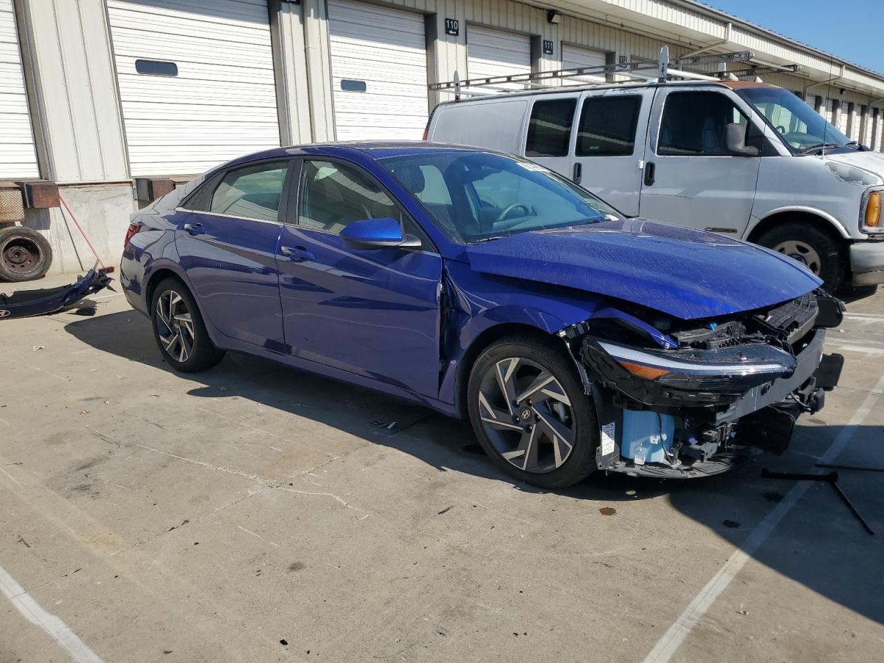 2025 Hyundai Elantra Sel - Image 4