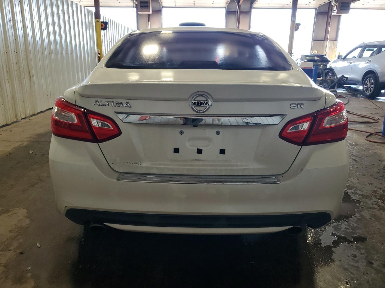 2016 Nissan Altima 2.5 - Фото 6