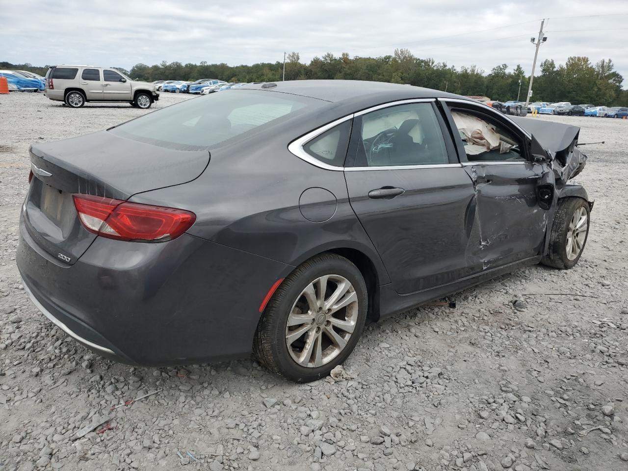 2015 Chrysler 200 Limited - Image 3