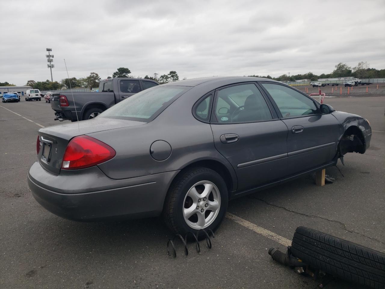 2002 Ford Taurus Ses - Image 3