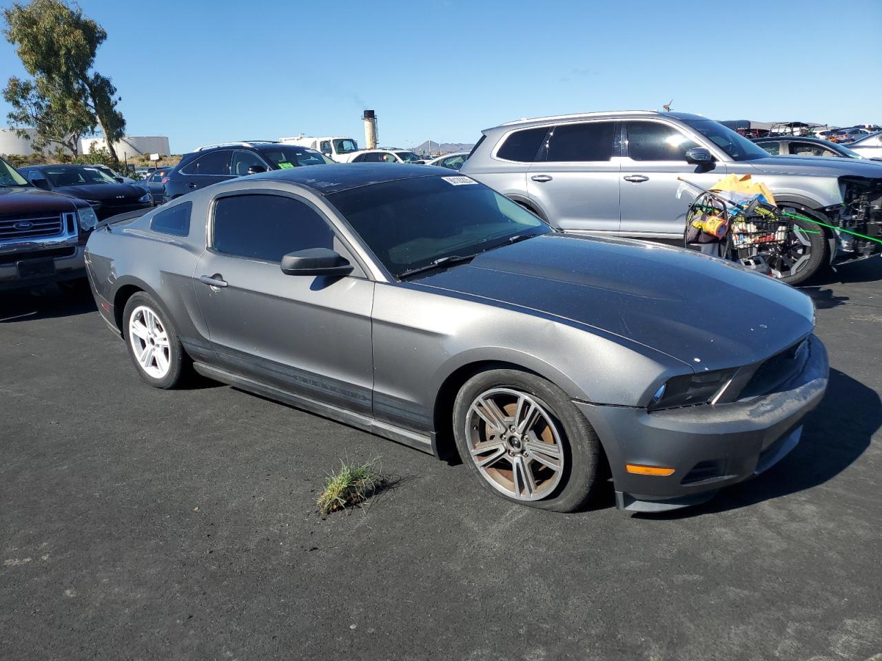 2010 Ford Mustang - Image 4