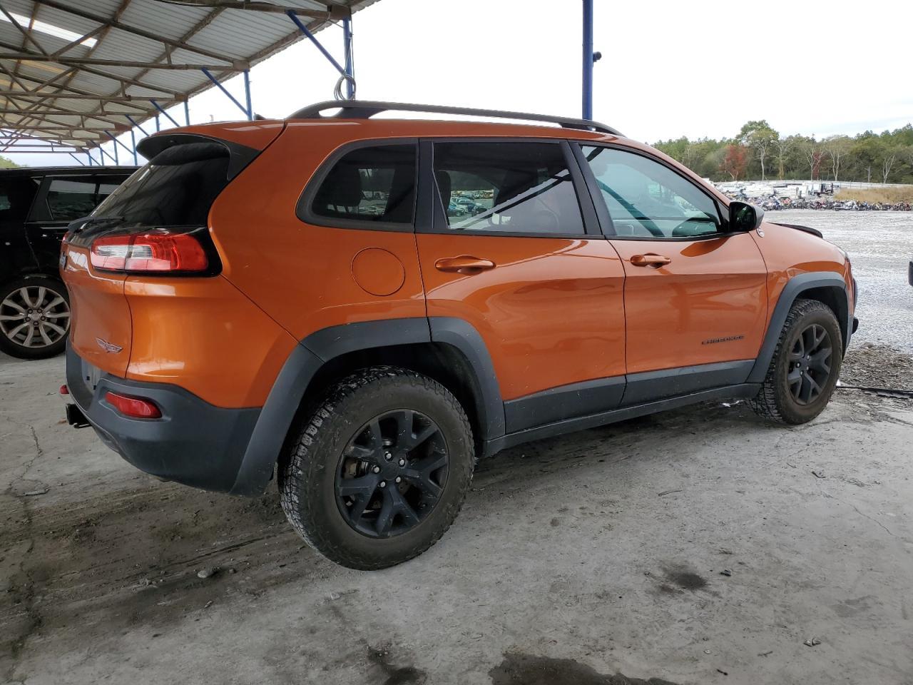 2015 Jeep Cherokee Trailhawk - Image 3