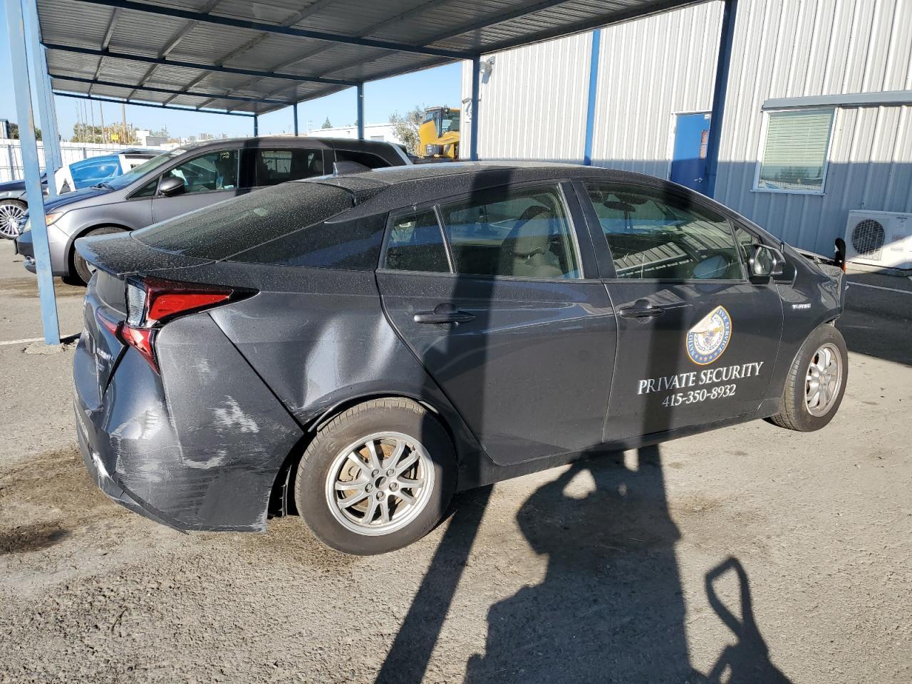 2020 Toyota Prius L - Фото 3