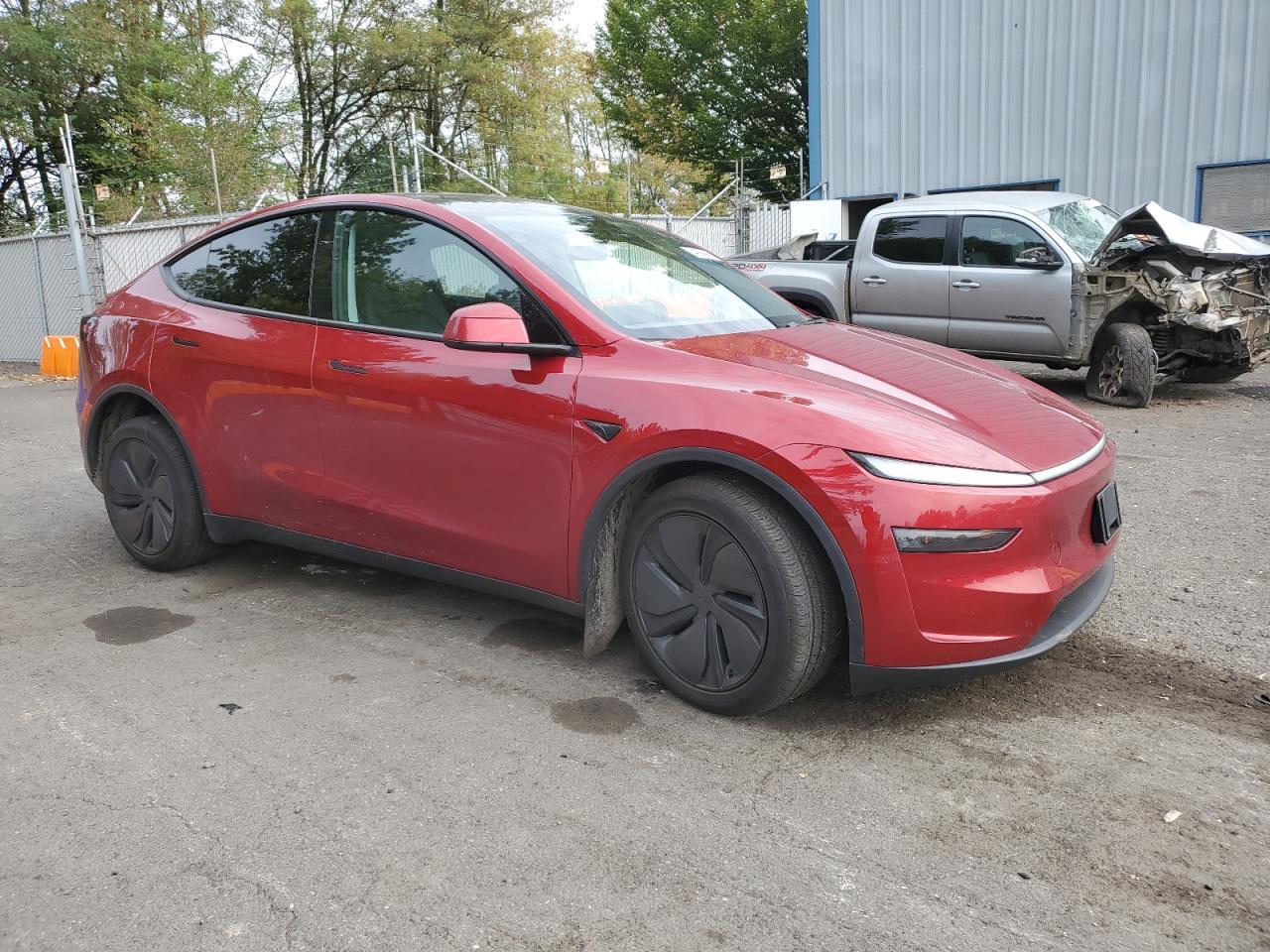 2026 Tesla Model Y - Фото 4