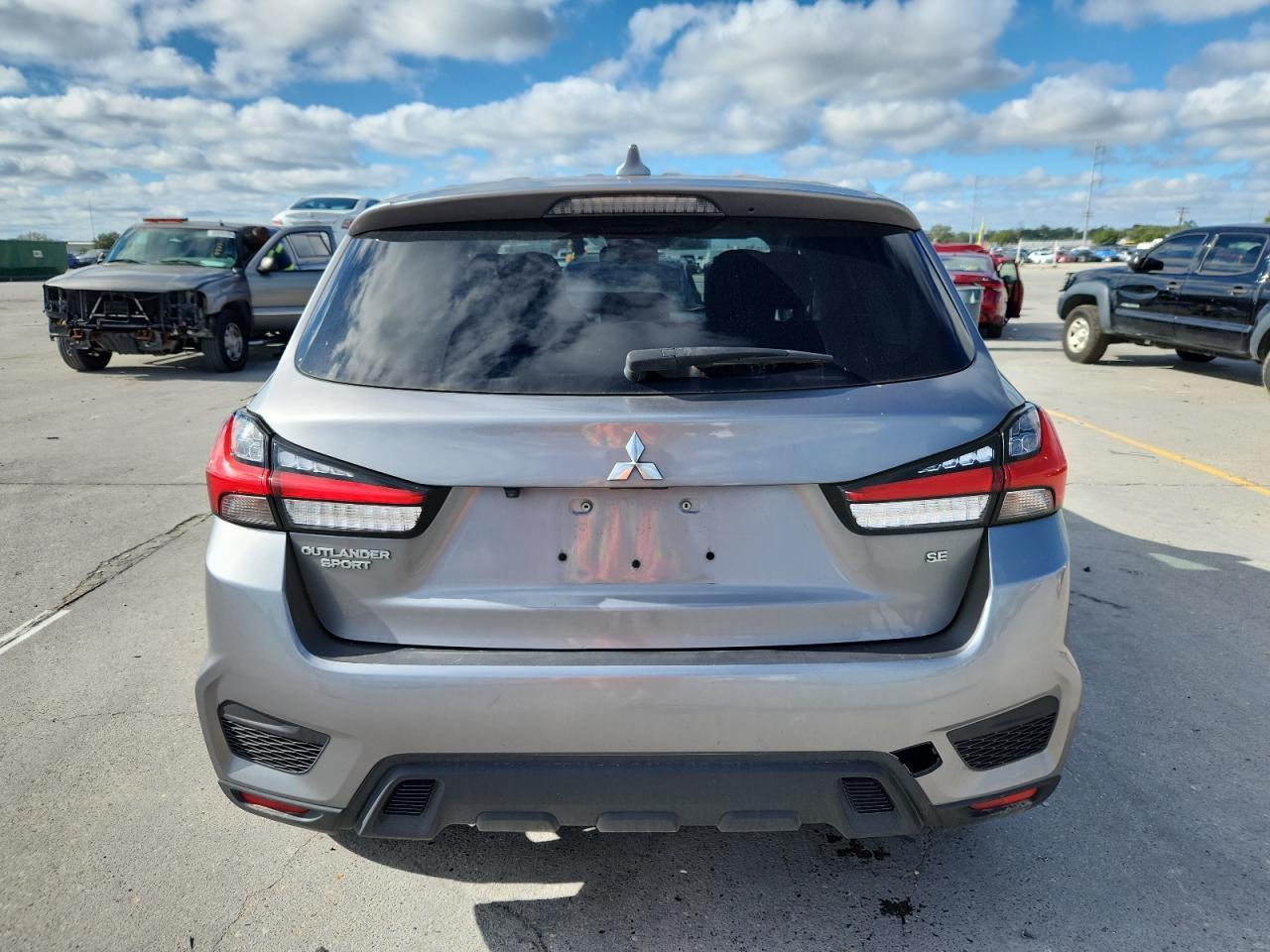 2021 Mitsubishi Outlander Sport Se - Image 6