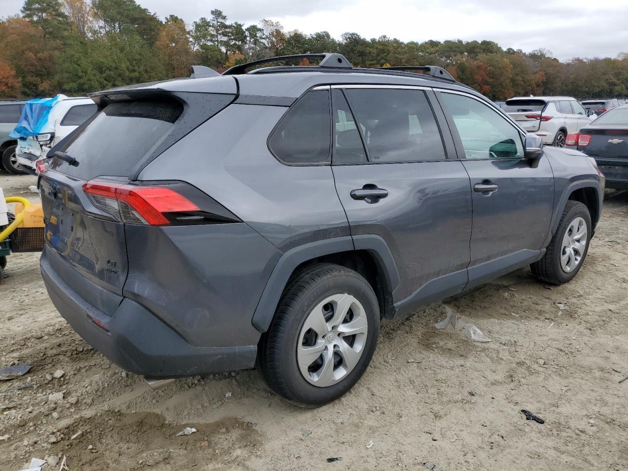 2020 Toyota Rav4 Le - Фото 3