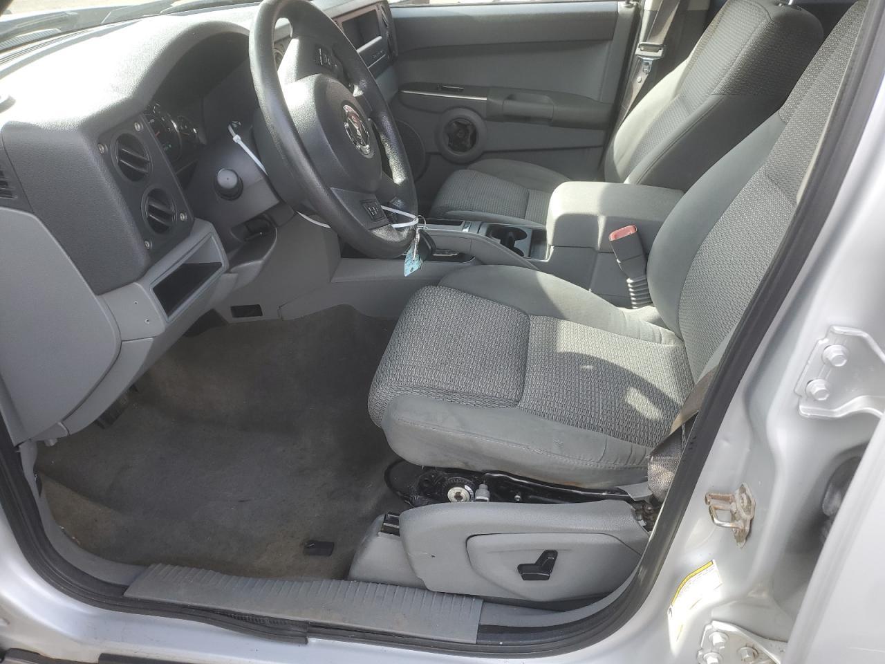 2006 Jeep Commander - Фото 7