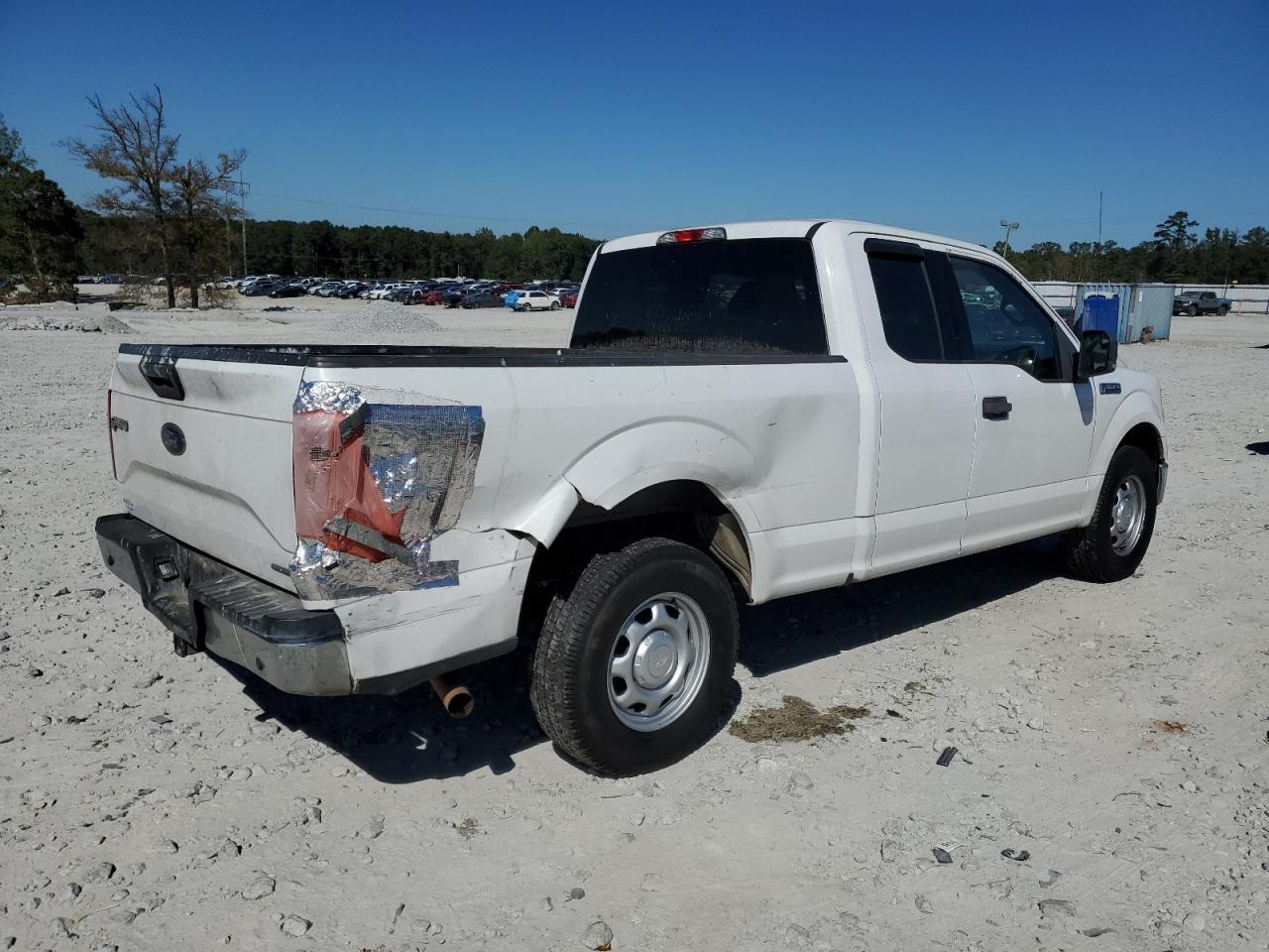 2015 Ford F150 Super Cab - Фото 3