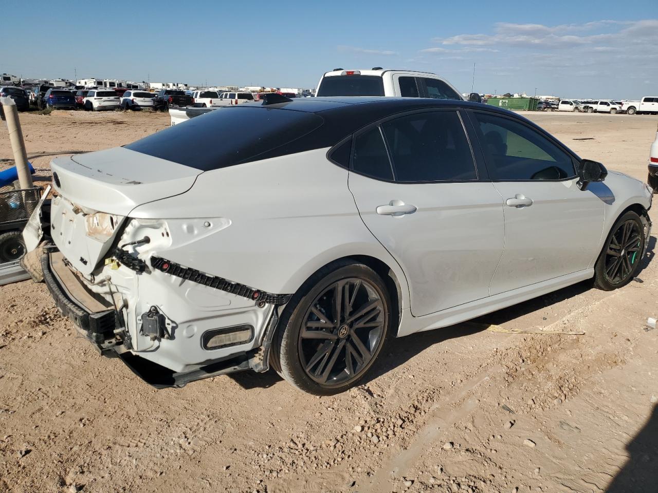 2025 Toyota Camry Xse - Фото 3