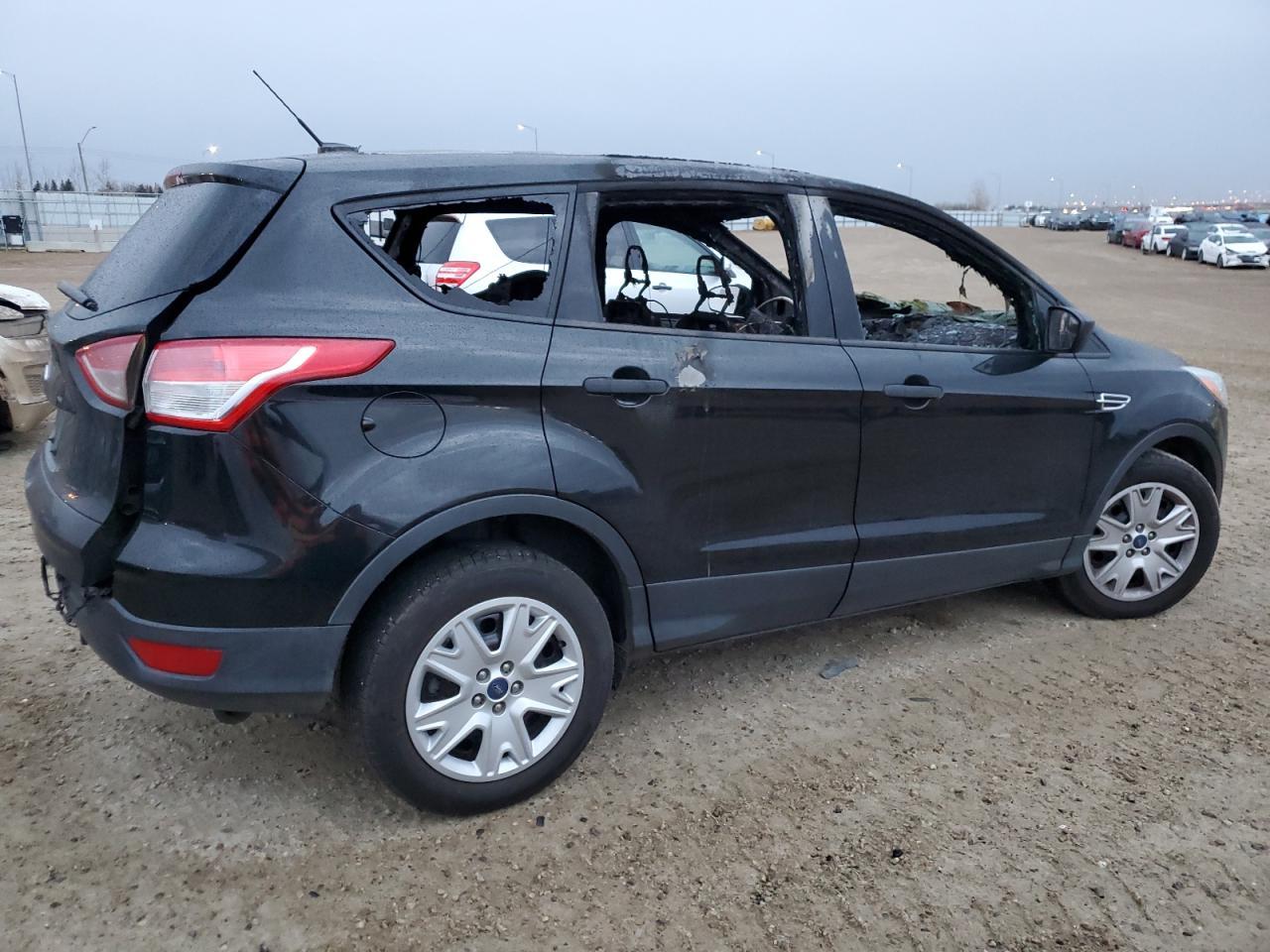 2014 Ford Escape S - Фото 3