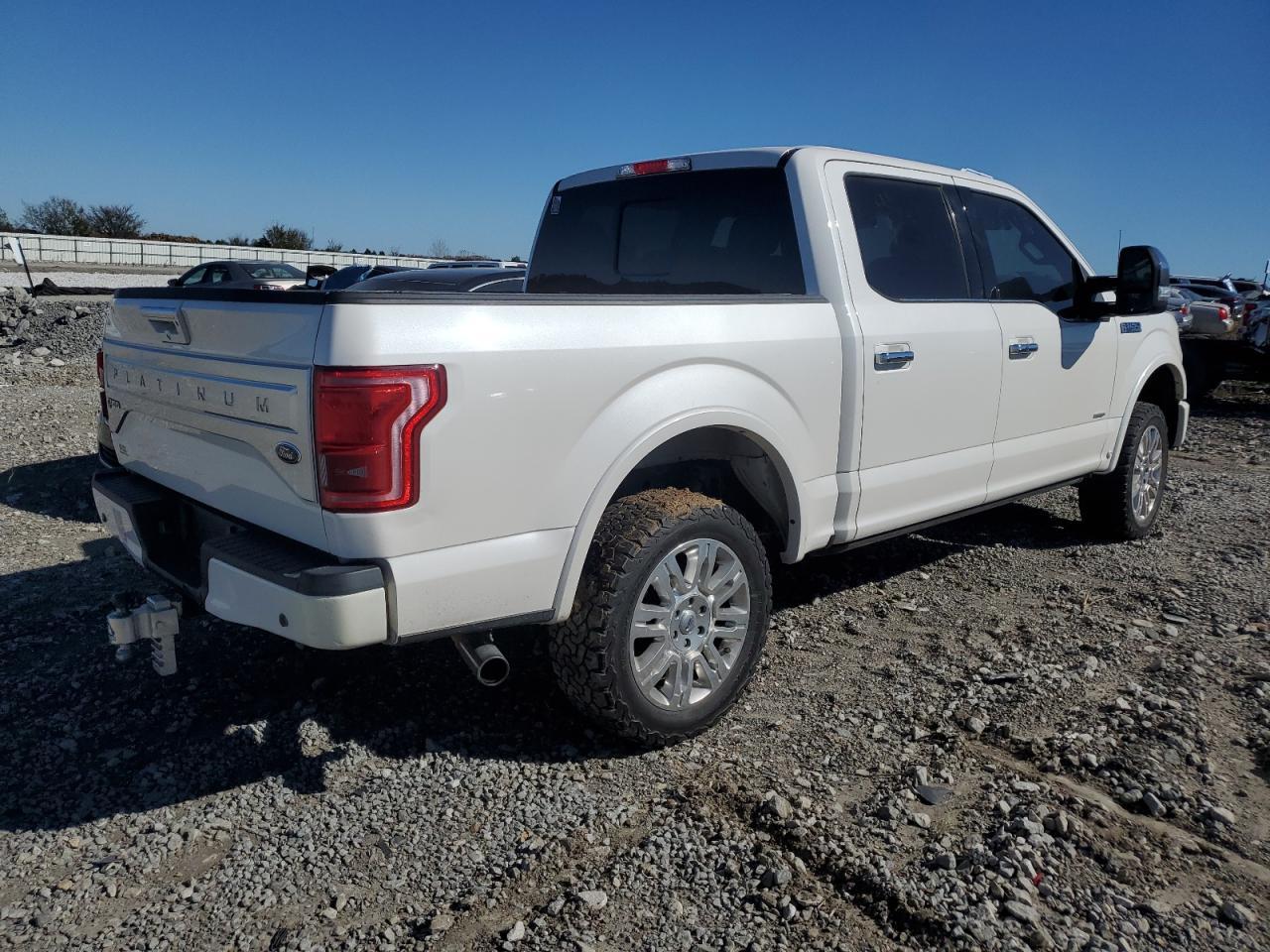 2015 Ford F150 Supercrew - Фото 3