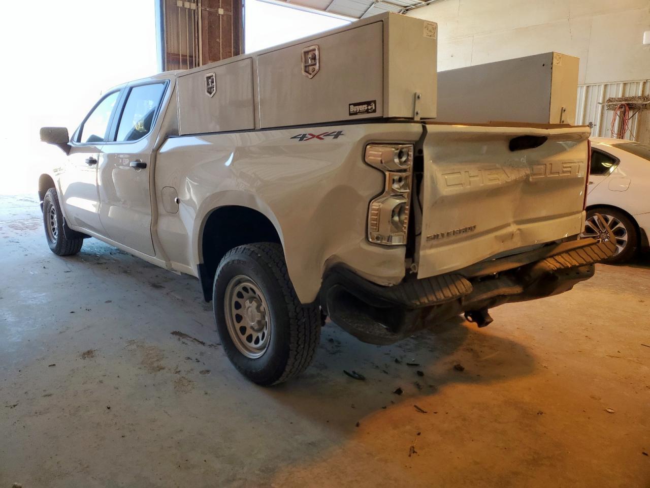 2025 Chevrolet Silverado K1500 - Фото 2