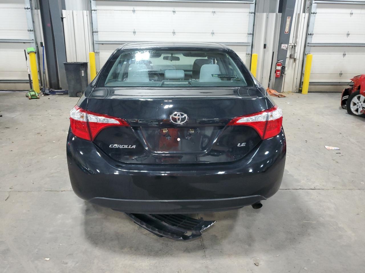 2015 Toyota Corolla L - Фото 6