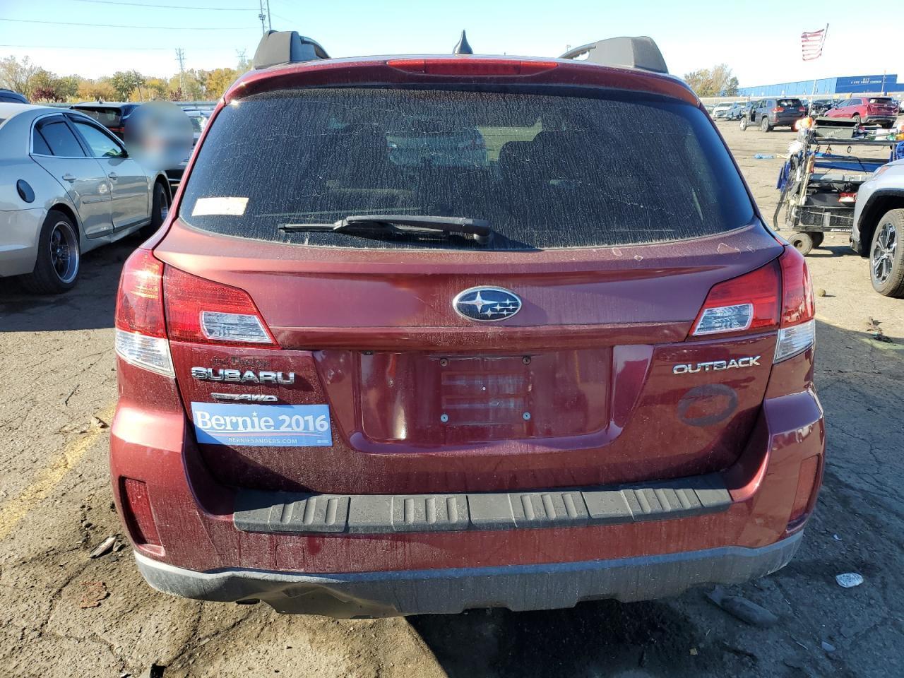 2011 Subaru Outback 2.5I Limited - Image 6